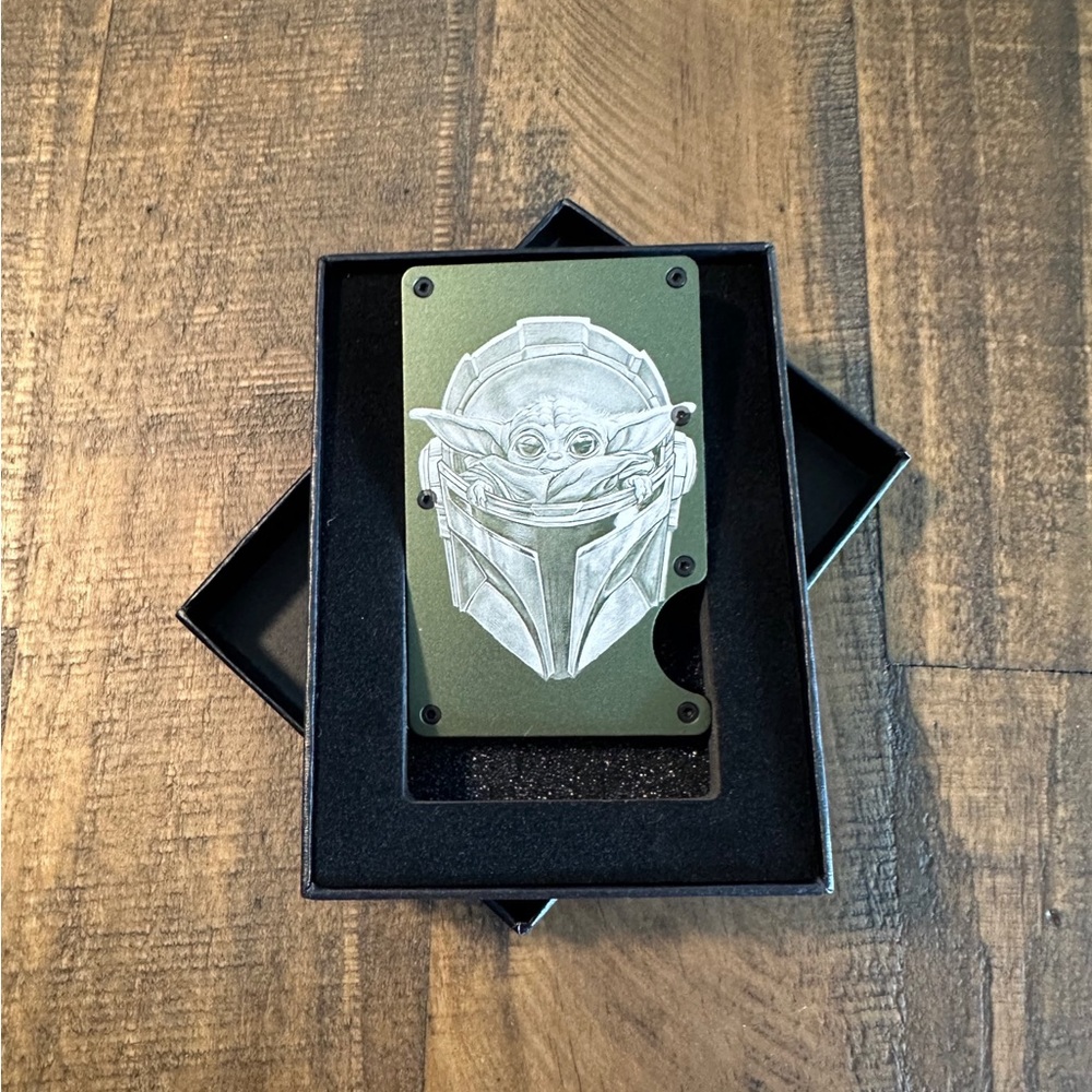 Minimalist Laser Engraved RFID Blocking Wallet 💳